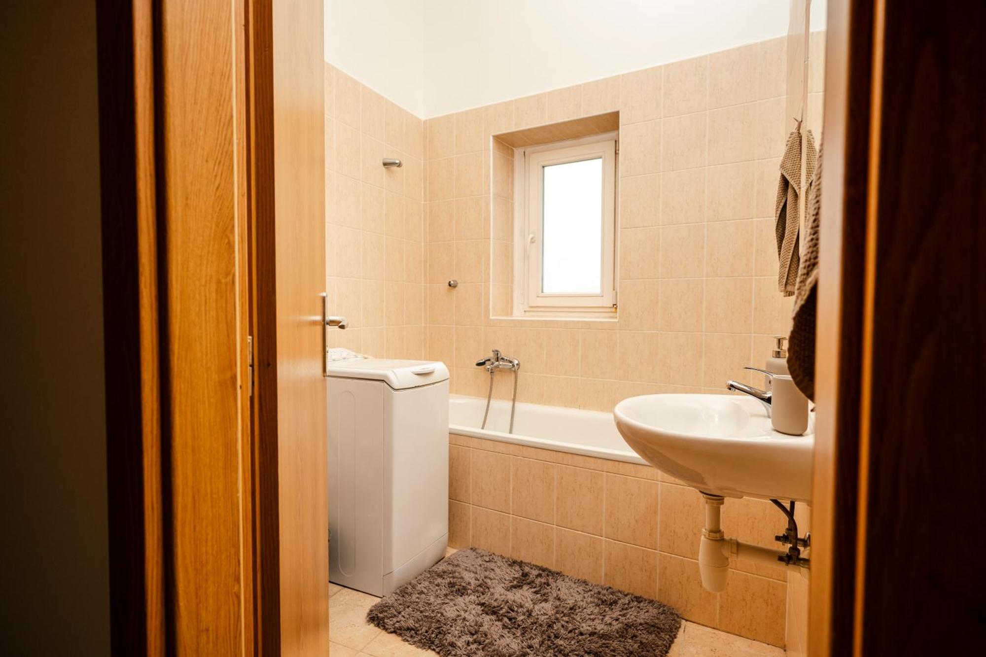 Apartman Namesti Frantiska Krizika Tábor Extérieur photo